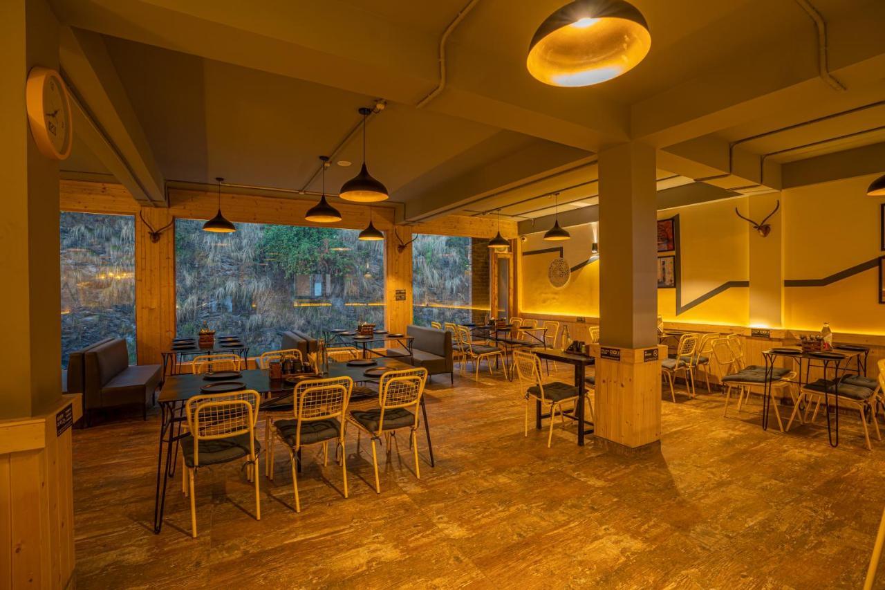The Hosteller Kufri, Shimla Extérieur photo